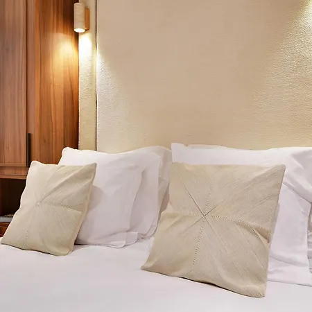 Elegant Comfort In The Heart Of Paris-notre Dame Apartment Paris